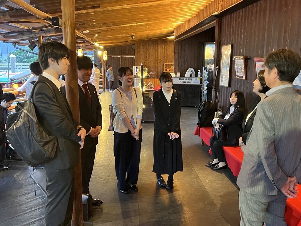 新入社員歓迎会を開催しました